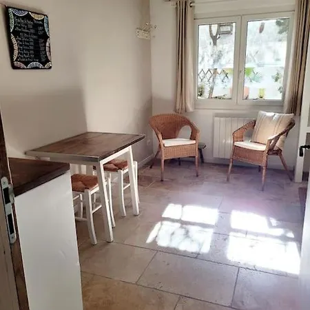 La Maison Blanche Intra-muros Free Parking