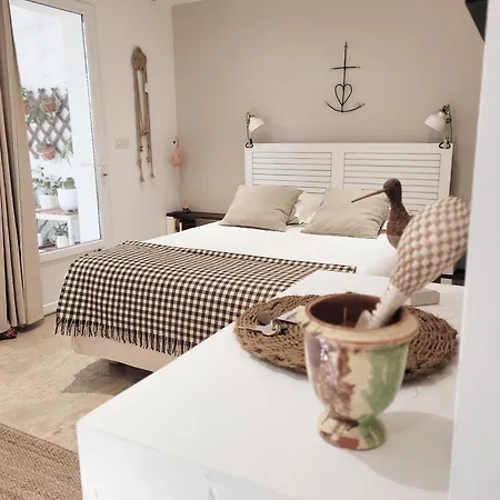 Apartment La Maison Blanche Intra-muros Free Parking *