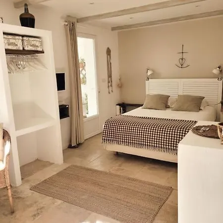 Apartment La Maison Blanche Intra-muros Free Parking